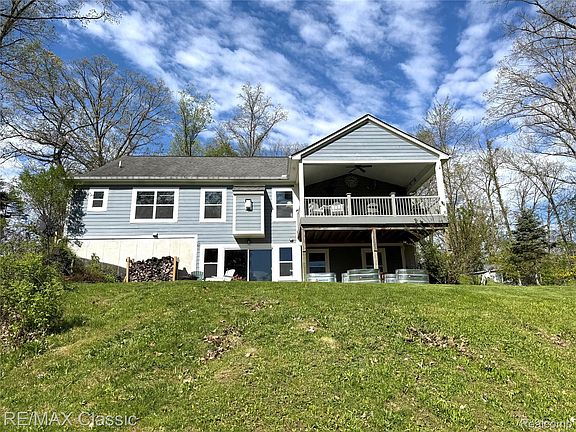 4th image of 3699 Old Plank Rd