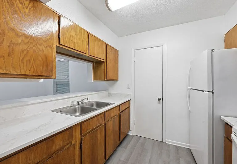 1410 S Elizabeth Ave #105 — Photo 18
