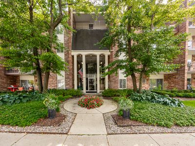 4900 Forest Ave APT 308, Downers Grove, IL, 60515