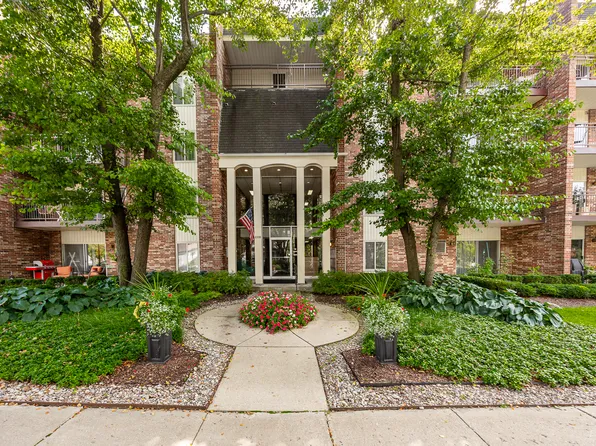 4900 Forest Ave APT 308, Downers Grove, IL 60515