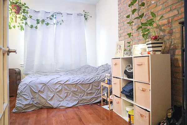 Rented by Lofts and Flats LLC | media 6