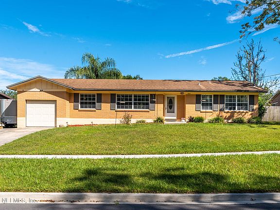 4th image of 7847 KNOLL Drive S