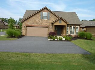 330 Gold Cove Ln, Johns Creek, GA 30097
