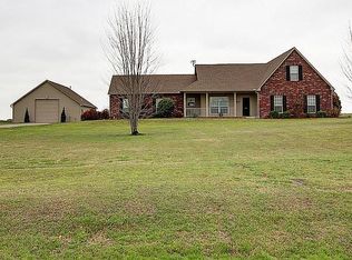 16301 E Dakota Rd, Claremore, OK 74017