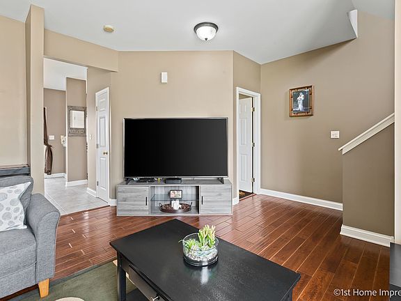 5th image of 1991 Grandview Pl #1