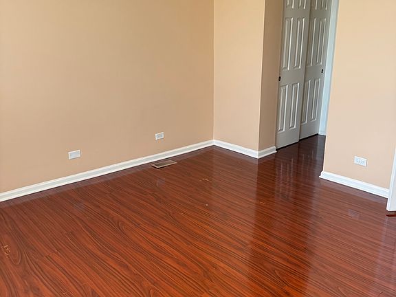 5th image of 244 Wilton Ln