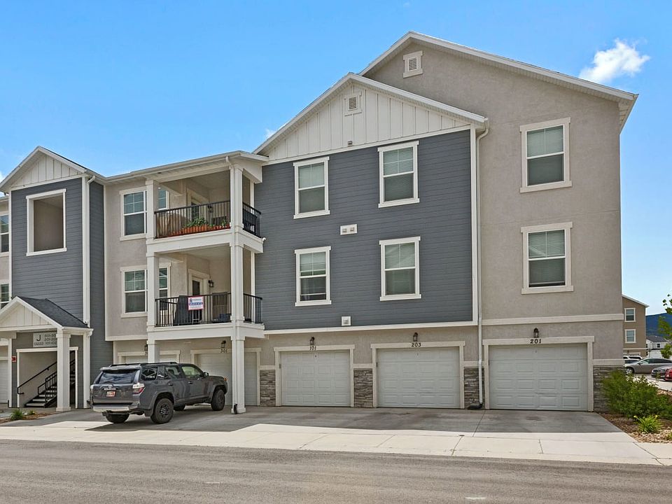 1st image of 13222 S Dominica Ln Unit 301