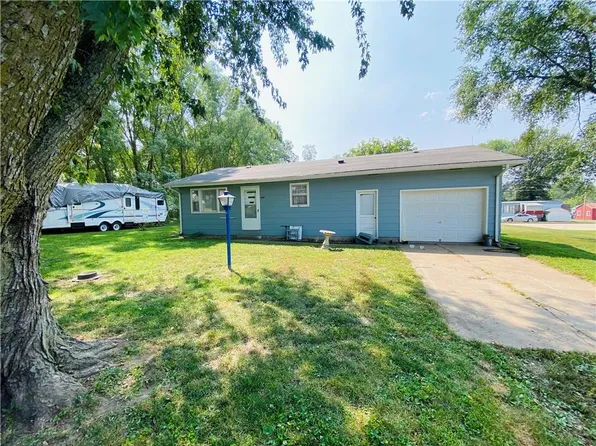 104 SW Boundary St, Mayview, MO 64071