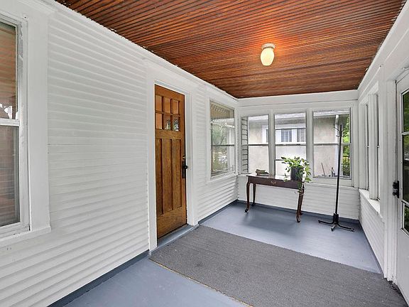 4th image of 3426 34th Ave S
