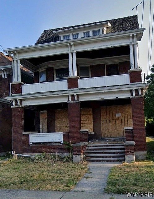 1st image of 808 Ashland Ave