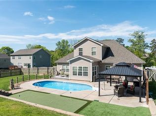 6910 Old Oak Ln, Mint Hill, NC 28227