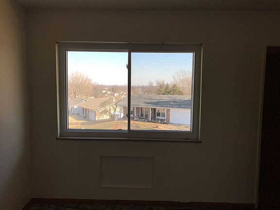 4th image of 230 Carrington Ln APT D