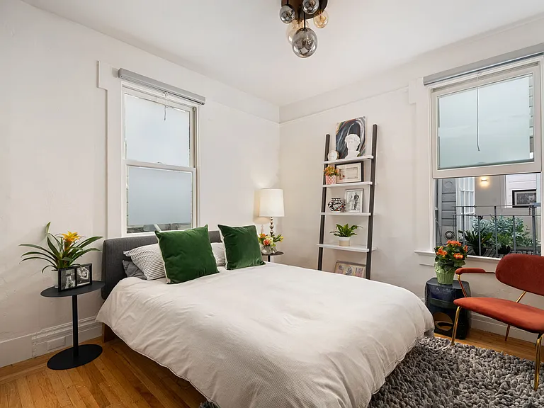 1023 Broadway #1023 — Photo 33