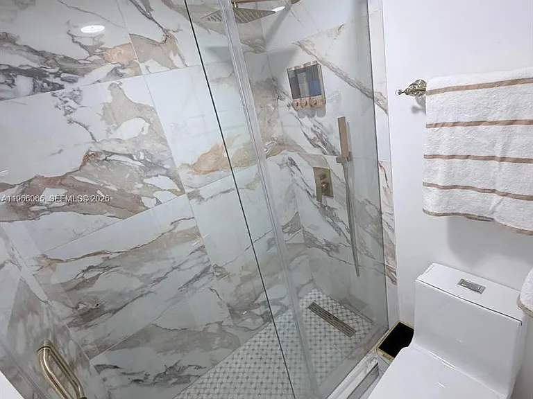 100 Lincoln Rd #408 — Photo 10