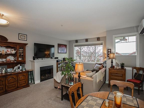 3rd image of 6033 Leah Ln