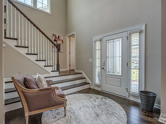 4th image of 2017 Rockbrook Ln