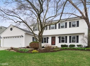 1 Weston Ct, Streamwood, IL