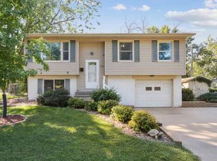 3005 Parkview Ave, Iowa City, IA 52240