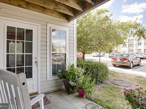 4th image of 2443 Blue Spring Ct Unit 104