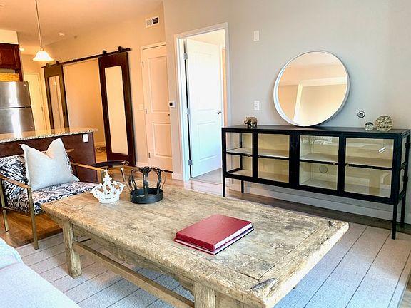 5th image of 614 Shippan Ave APT 304