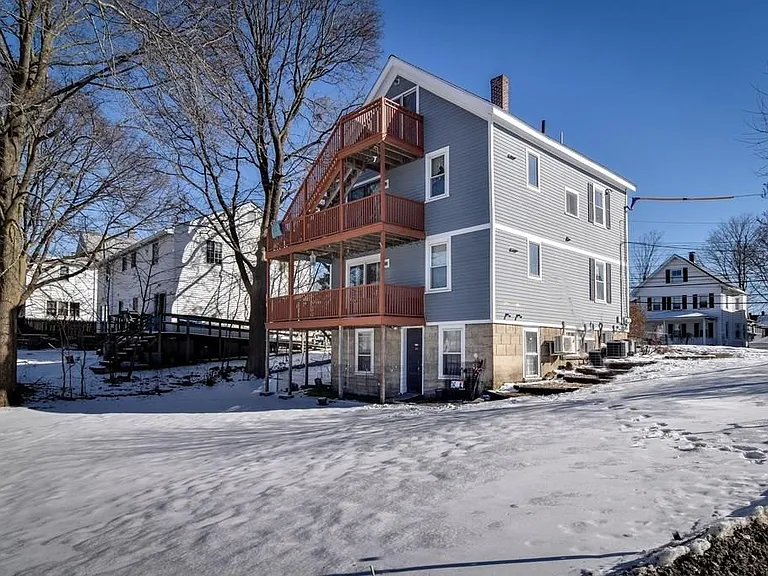 346 Concord St #2 — Photo 17
