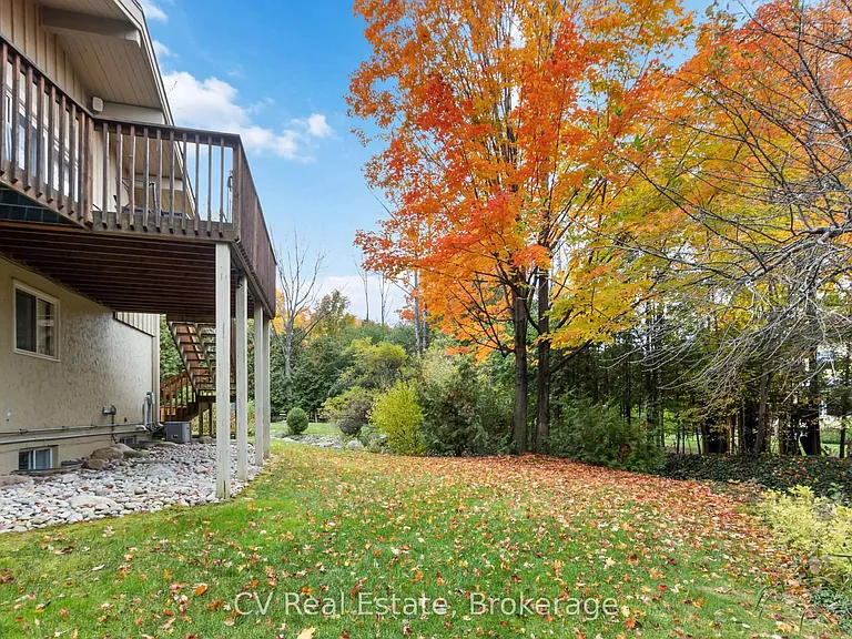 156 Chamonix Cres — Photo 42
