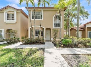 16035 Emerald Cove Rd, Fort Lauderdale, FL 33331