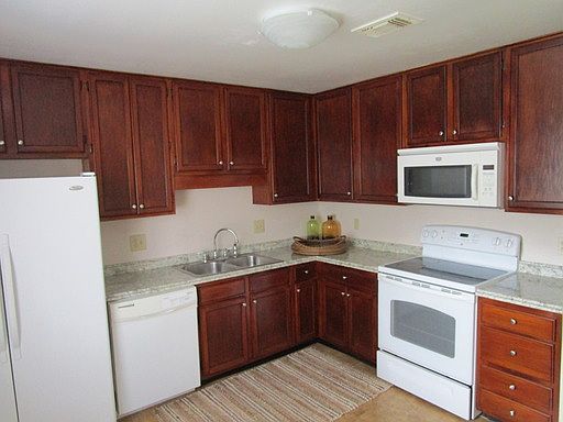 3rd image of 5204 Clubside Dr