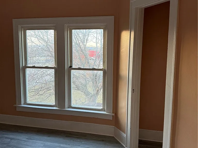 106 W 2nd St #A — Photo 11