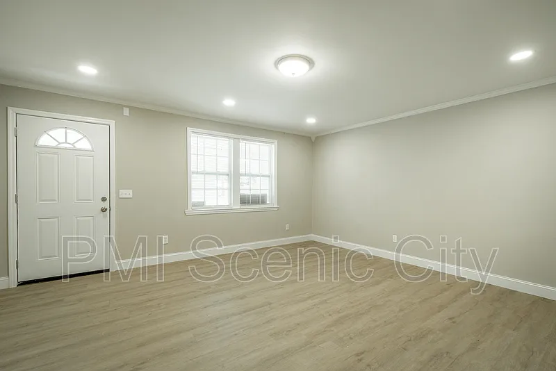 3 bed, 2.0 bath, 1582 sqft, $1,450 — Photo 4