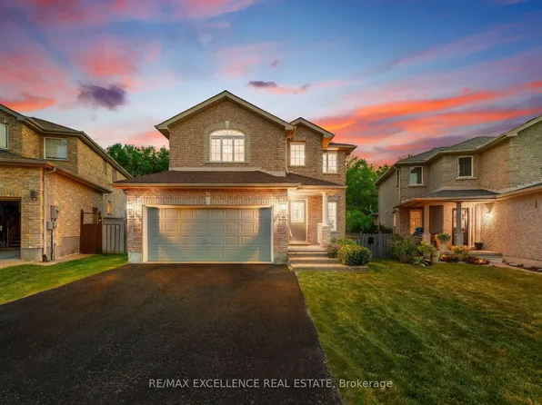 35 McKenzie Cres, Barrie, ON L4N 0A9