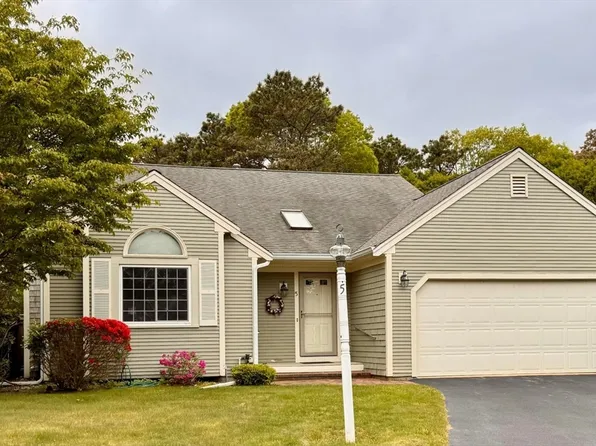 5 Skipjack Ln, Barnstable, MA 02630