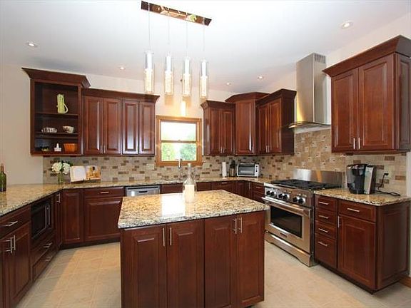 3rd image of 7244 Overland Park Ct