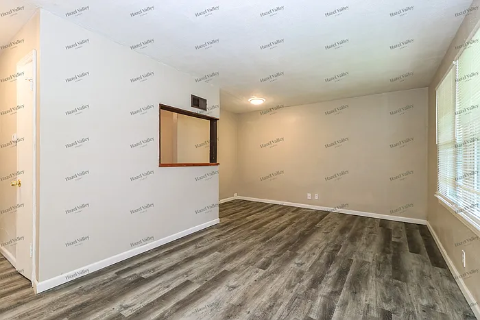 26 Florval Dr — Photo 4