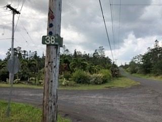 1st image of 38 Avenue