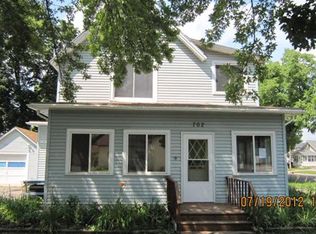 702 1st St NW, Faribault, MN 55021
