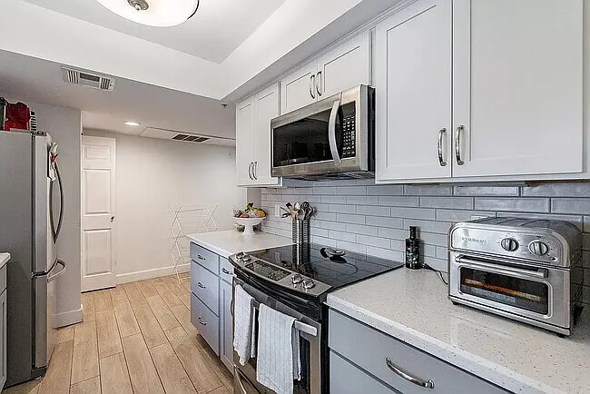 9460 E Mission Ln #116 — Photo 5
