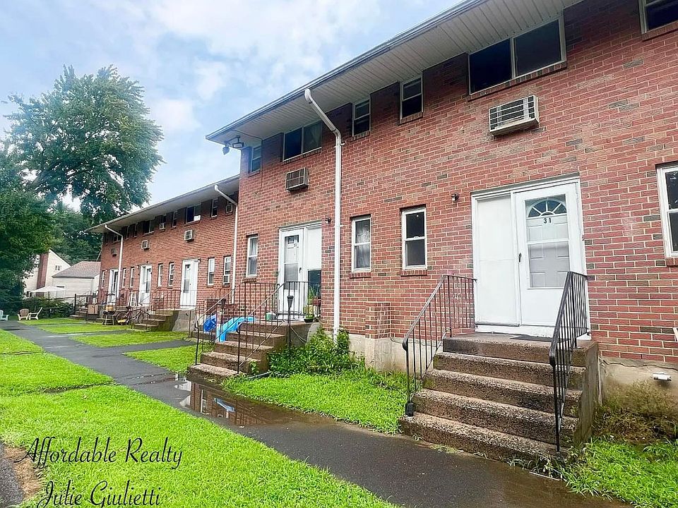 1st image of 27 Henderson Dr