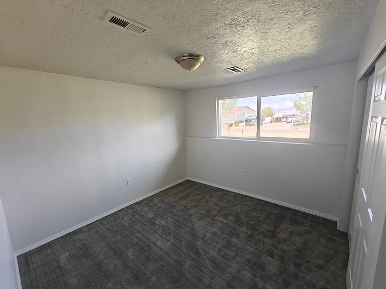 3718 S 8200 W — Photo 8