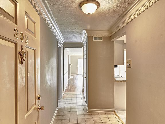 2nd image of 302 Donard Park Ave