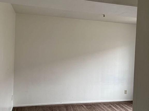 4th image of 13623 Doty Ave APT 3