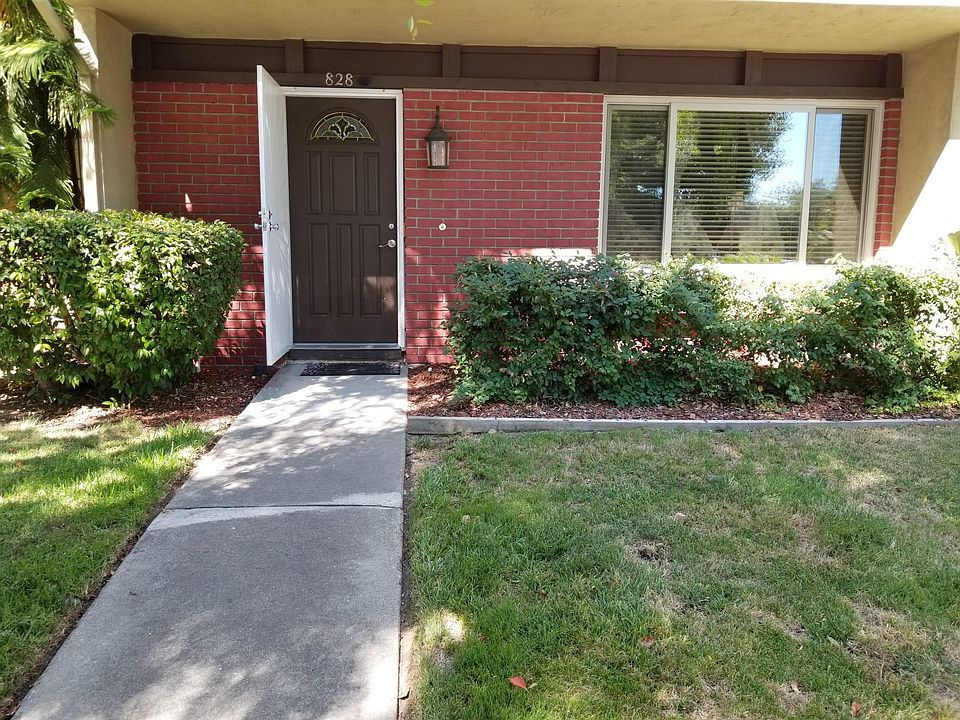 1st image of 828 N Jackson Ave