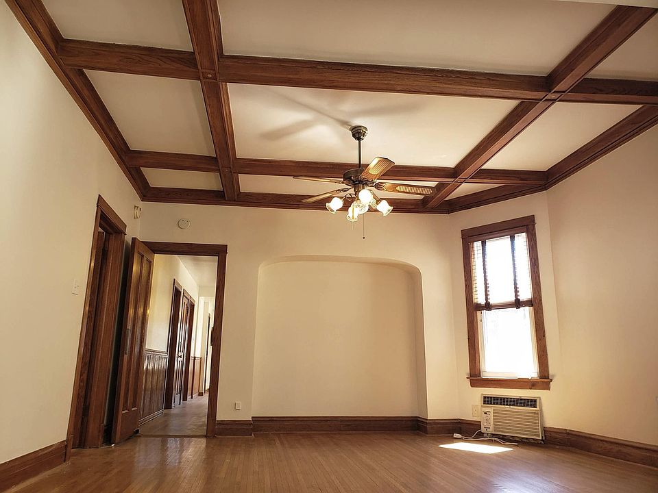 1st image of 3745 N Keeler Ave #1