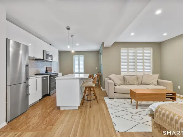 52 Lafayette Place #1F, Greenwich, CT 06830