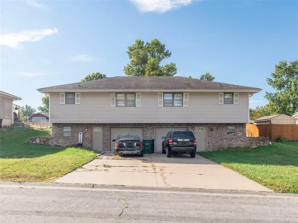 2922-2924 Cambridge St, Saint Joseph, MO 64506