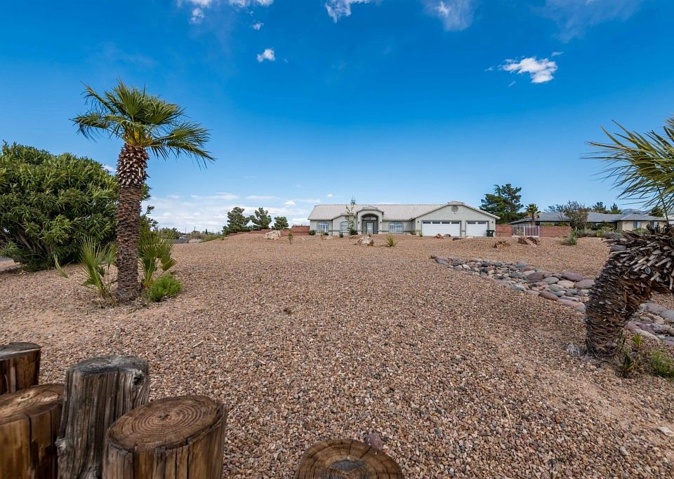 1st image of 2098 Maya Dr