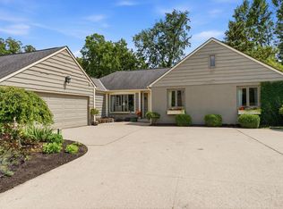 3401 Woodview Pl, Columbus, OH 43220