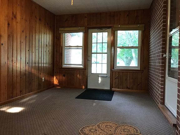 4th image of 616 Hidden Lake Dr