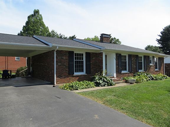 2nd image of 1320 Seneca Trl