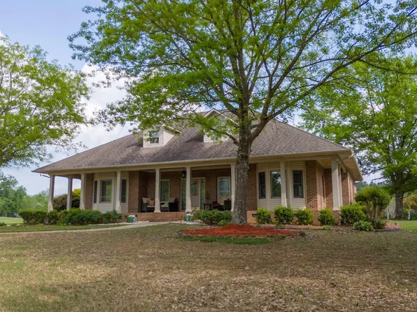 1 Silver Lake Blvd E, Glencoe, AL 35905